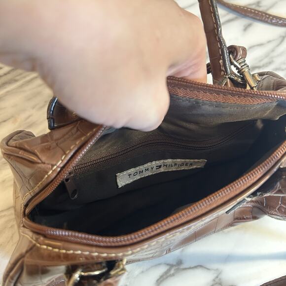Vintage Retro Y2K Tommy Hilfiger baby handbag Purse Faux Leather Tan Crossbody - Picture 5 of 6